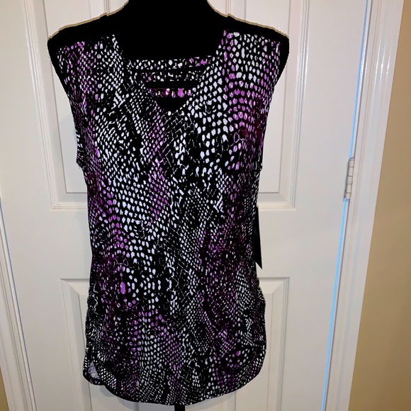 Rock & Republic Tops - NWT Rock & Republic womens sleeveless snake skin top